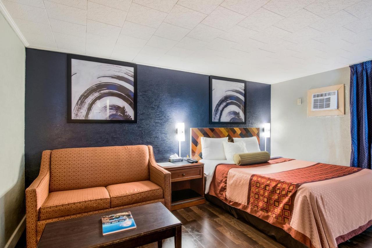 Highland Motel 2*